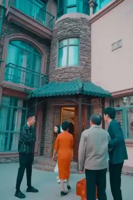 《贬值成了财神》封面