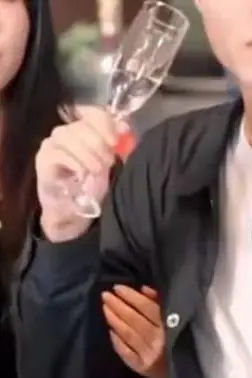 《晚风倾情旧人归》封面