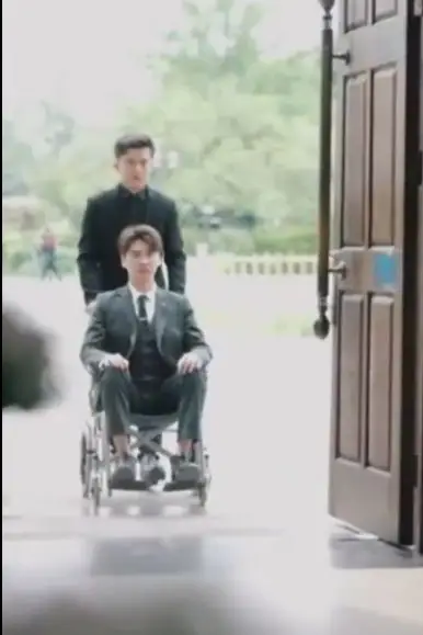 《穆少,夫人马甲又掉了》封面