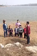 《六个小矮人》封面
