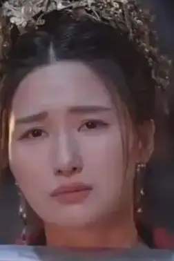 《皇后娘娘惹不起》封面