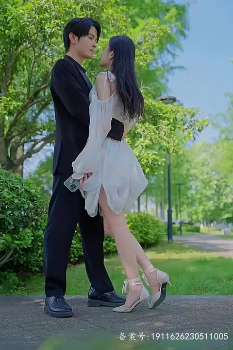 《夜少的复仇娇妻》封面