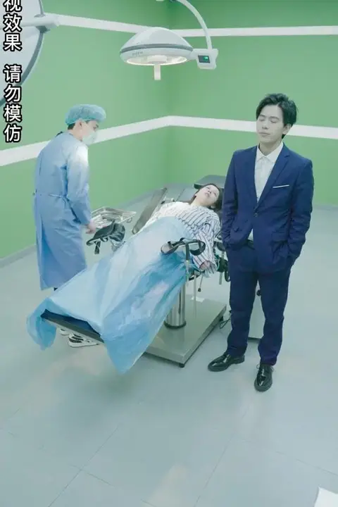 《离婚后,傅总追妻跪求原谅!》封面