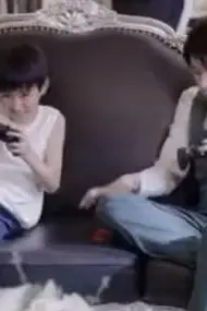 《家有萌宝 傅少的在逃小娇妻》封面