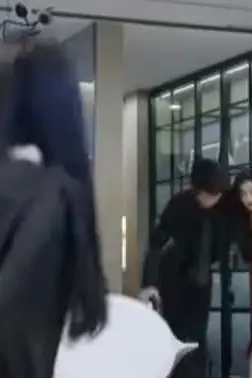 《爱在绝处逢生》封面