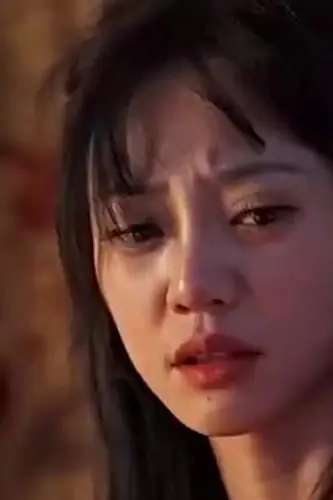 《总裁夫人是个假千金》封面
