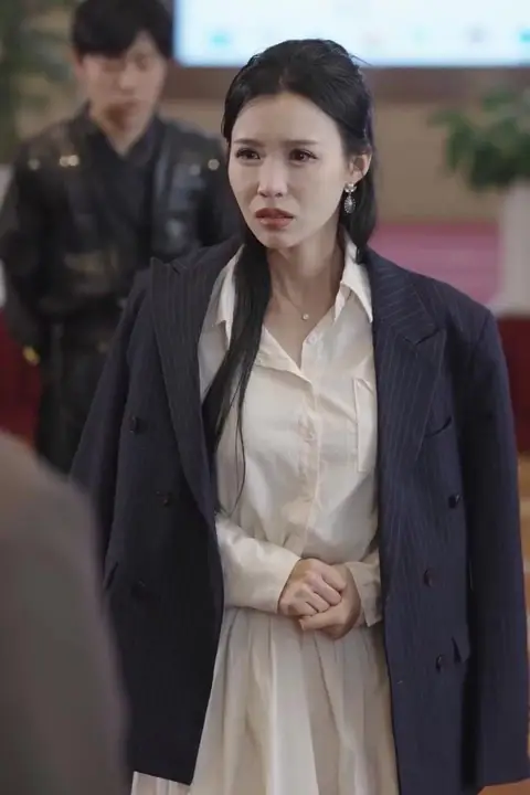 《穿越寒冰拥抱你》封面