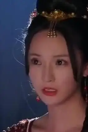 《穿越后,我靠网购当皇后》封面