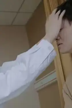 《一飞冲天,神眼天医》封面