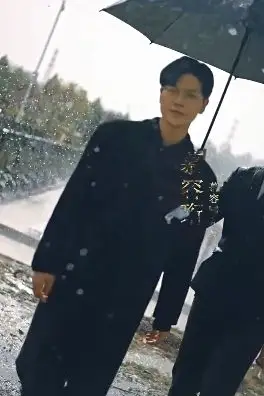 《错爱成瘾》封面