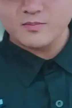 《开挂,魔幻手机直通未来》封面