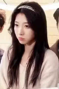《漂亮后妈甜翻全家》封面