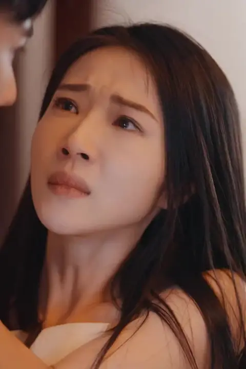 《夫人离婚后,疯批总裁他慌了》封面