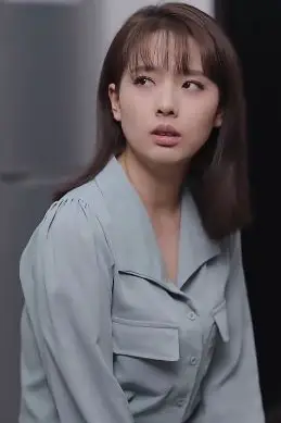 《顾少;夫人已经死了三年了》封面