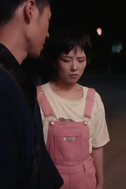 《女神的狂龙保镖》封面
