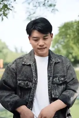 《威震天下》封面
