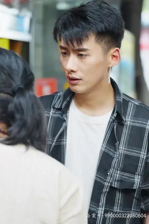 《开局成为轩辕传人》封面