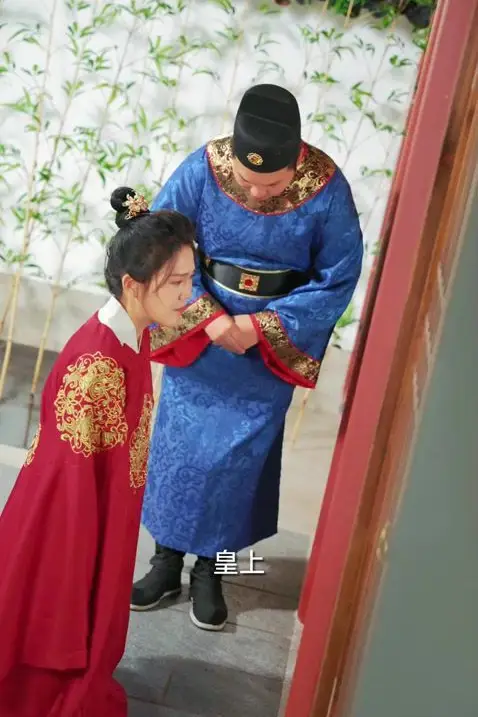 《毒妃不好惹》封面
