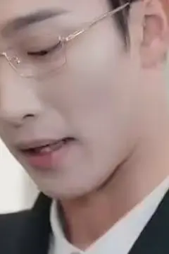 《她儿砸被大佬盯上了》封面