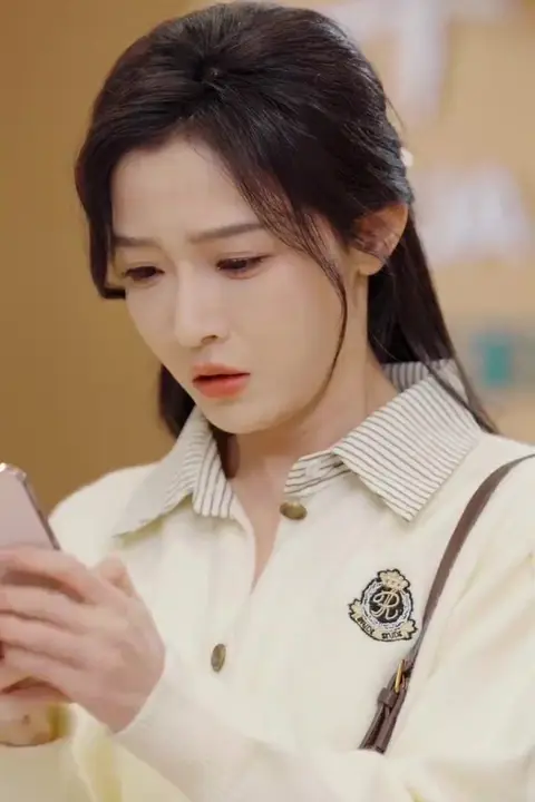 《离婚后，陆总舔狗上身帮我提鞋》封面