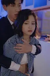 《重生小甜妻》封面