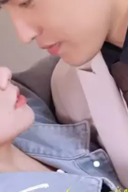 《盛夏不如她迷人(前夫请接招)》封面