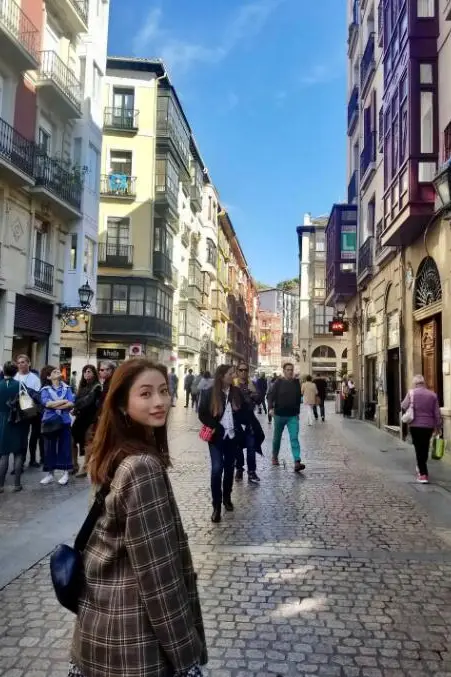 《石原里美的西班牙本色旅行》封面