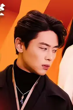 《千亿影后魂穿十八线女星》封面