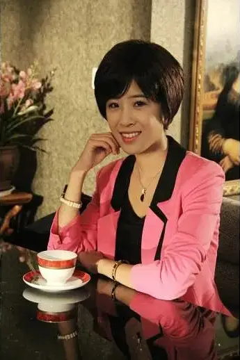 《第一次牵手 2012》封面