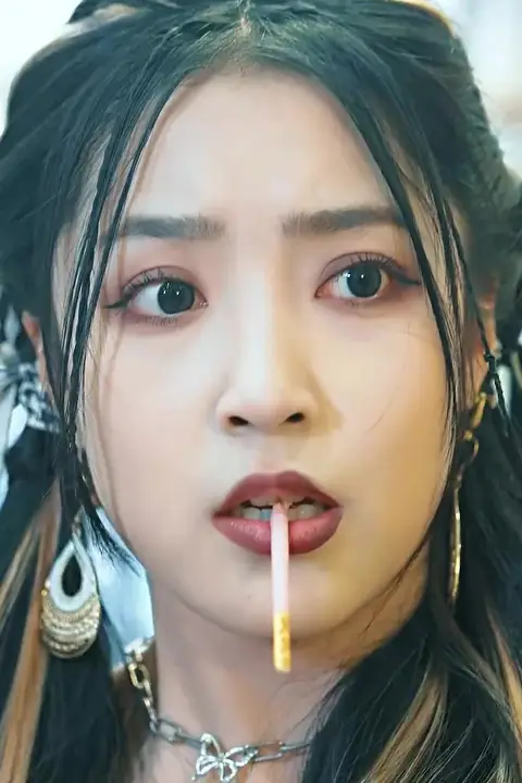 《闪婚后大叔每天狂宠我》封面